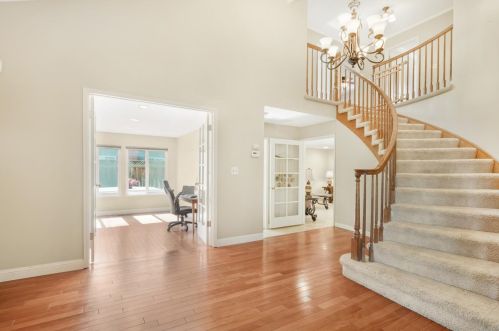 16711 Willow Creek Dr, Morgan Hill CA  95037-4819 exterior