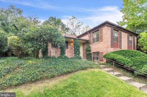 4400 Springdale St, Washington, DC 20016-2716