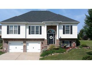 104 Joseph Vito Dr, Jeannette, PA 15644-4745