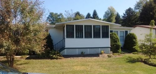 31 Oakview Dr, Beaver Falls, PA 15010-9727
