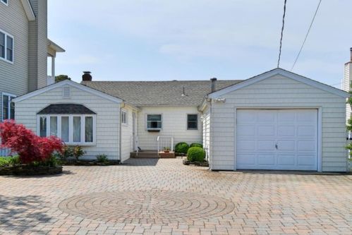 785 North Dr, Bricktown, NJ 08724-4813