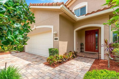 5692 Longspur Ln, Palm City, FL 34990-8832