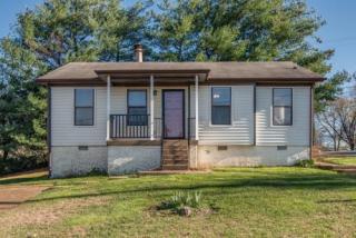 2101 Farley Pl, Nashville, TN 37210-2411