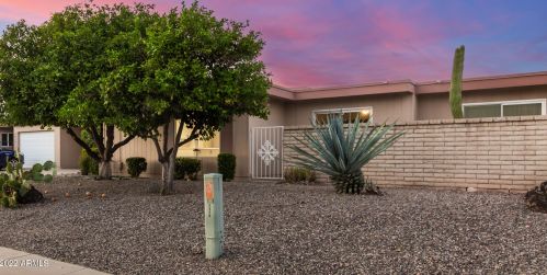 9810 Lancaster Dr, Sun City, AZ 85351-3206