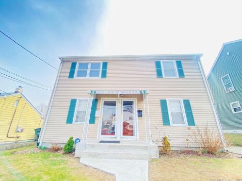 719 Queen St, Bridgeport CT  06606-3379 exterior