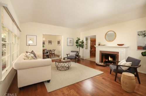 1522 Allen Ave, Glendale, CA 91201-1237