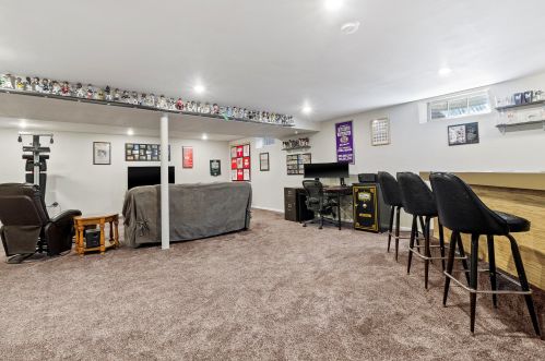 3633 100, Milwaukee WI 53222-2430 exterior