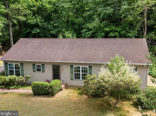 102 Valley View Dr, Parkesburg, PA 19365-9542