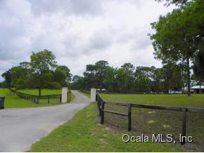 14251 101st Ln, Dunnellon, FL 34432-4703