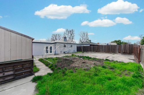 1413 Theo Ave, Modesto CA  95350-0626 exterior