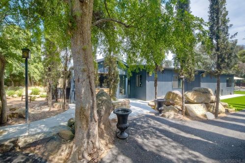 672 Mills St, Escondido, CA 92027-1913