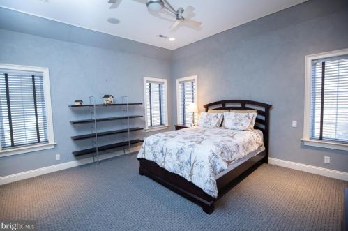 108 Gift Cir, Prospectville PA 19002-2732 exterior