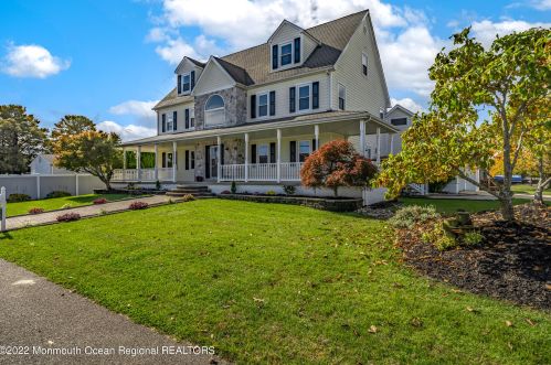 1019 Cape May Dr, Lacey, NJ 08731-4700
