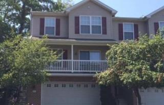 67 Parkside Dr, Lebanon, PA 17042-4014