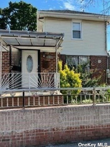 171-26 144th Ave, Jamaica, NY 11413-4833