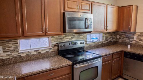 7752 Bonitos Dr, Phoenix AZ  85035-5073 exterior