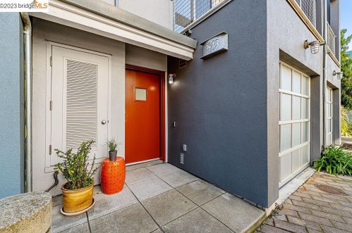 3913 Cerrito Ave, Oakland, CA 94611-5679