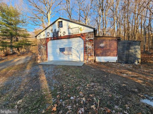 3625 Waggoners Gap Rd, Carlisle PA  17015-9540 exterior