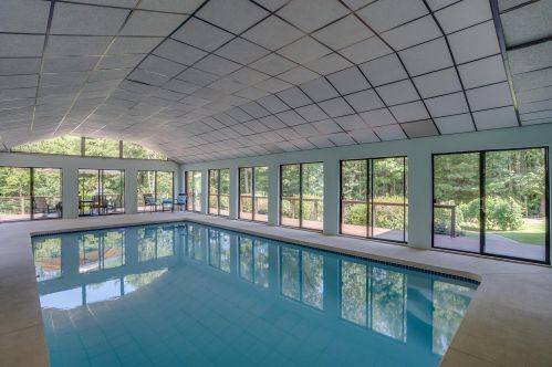 39 Hill Rd, Brookline NH  03033-2111 exterior