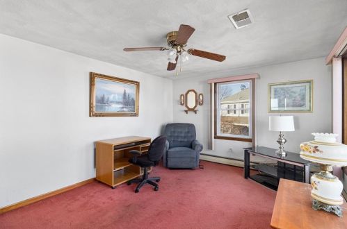 59 Grinnell Ave, Tiverton RI  02878-1901 exterior