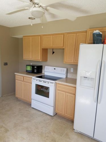 1712 Burgundy Ln, Fort Pierce, FL 34952-5002