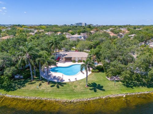 11728 12th St, Hollywood FL  33026-3841 exterior