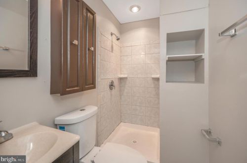 5512 Carousel St, Fredericksburg VA  22407-1205 exterior