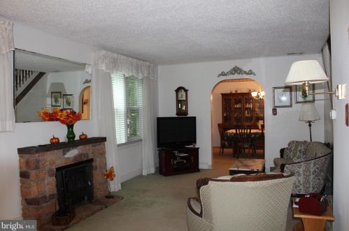 1632 Ward St, Boothwyn PA  19061-4244 exterior