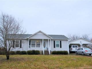 503 Elkview Dr, Fayetteville, TN 37334-3808