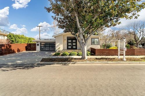 816 Tamarack Ln, Sunnyvale, CA 94086-8325