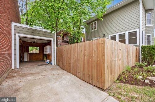 1533 Capitol St, Washington DC  20003-1508 exterior