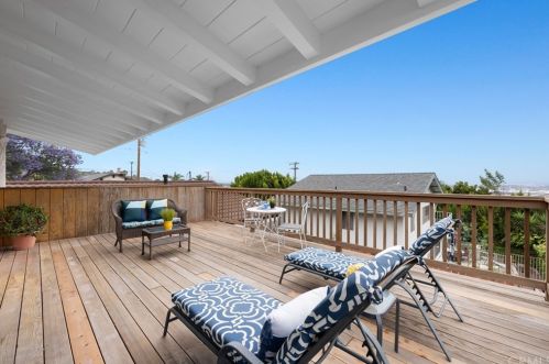 2114 Caddington Dr, Palos Verdes Estates CA  90275-2015 exterior