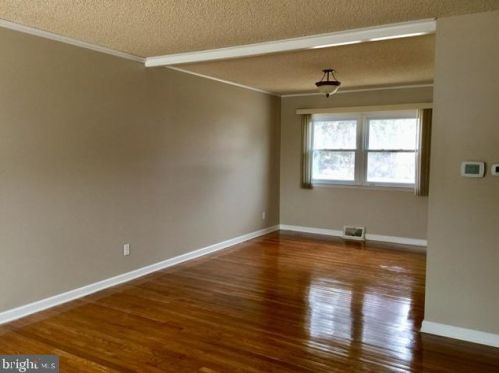 2621 Darby Dr, Wilmington DE  19808-2209 exterior