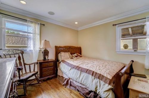 109 Lafayette Ave, Dumont NJ  07628-2107 exterior