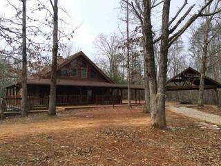 585 Mathis Cove Rd, Birchwood, TN 37308-6822