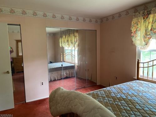 44 Gettysburg Way, Lincoln Park, NJ 07035-1816