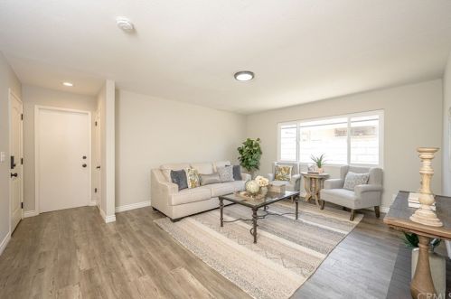 11104 Carmenita Rd, Whittier CA 90605-4130 exterior