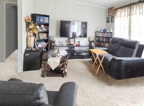 148 Cactus Rd, Latta, SC 29565-5246