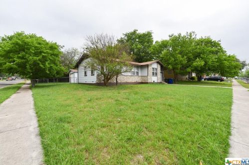 1212 15th St, Copperas Cove, TX 76522-3411