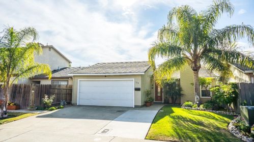 708 Century Blvd, Lodi, CA 95240-6604