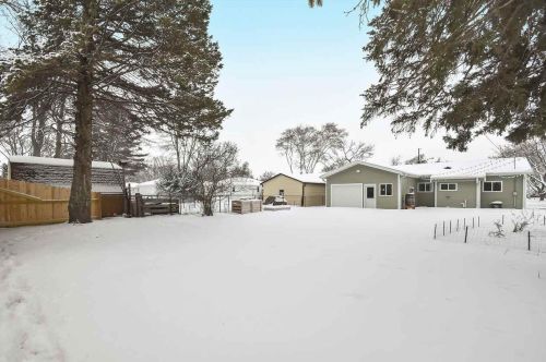 721 Mitchell St, Green Bay, WI 54304-2107