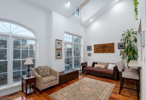 508 Donato Cir, Scotch Plains, NJ 07076-1073
