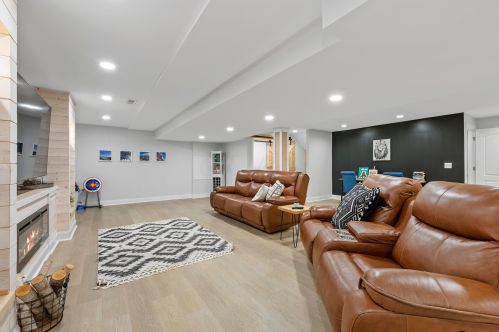 1043 Carryback Dr, Pataskala OH 43062-9543 exterior