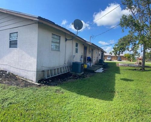 2101 Avenue, Belle Glade, FL 33430