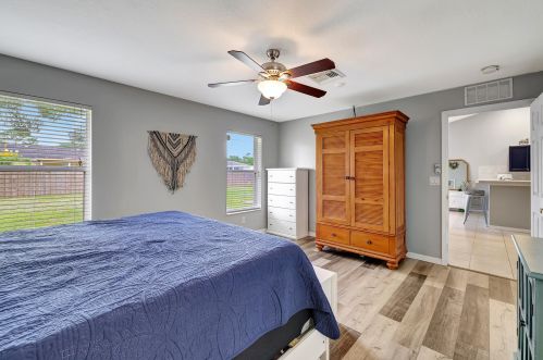 1910 Dorado Ln, Fort Pierce FL 34953-1826 exterior