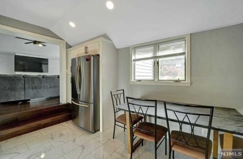 20 Highland Ave, West Milford NJ  07480-3855 exterior