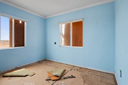 5041 Avenue, Lancaster CA  93534-7428 exterior