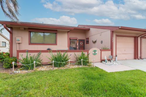 27 Walcott Dr, Boynton Beach, FL 33426-8123