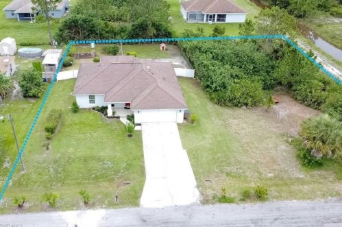 3102 40 St, Lehigh Acres FL  33976-4631 exterior