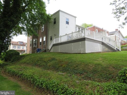 125 Jefferson Ave, Cheltenham, PA 19012-2208